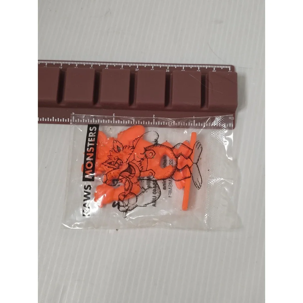 Rare KAWS Figure 3in Orange NEW Count Chocula Monsters ZP0822DGKAMSMF1
